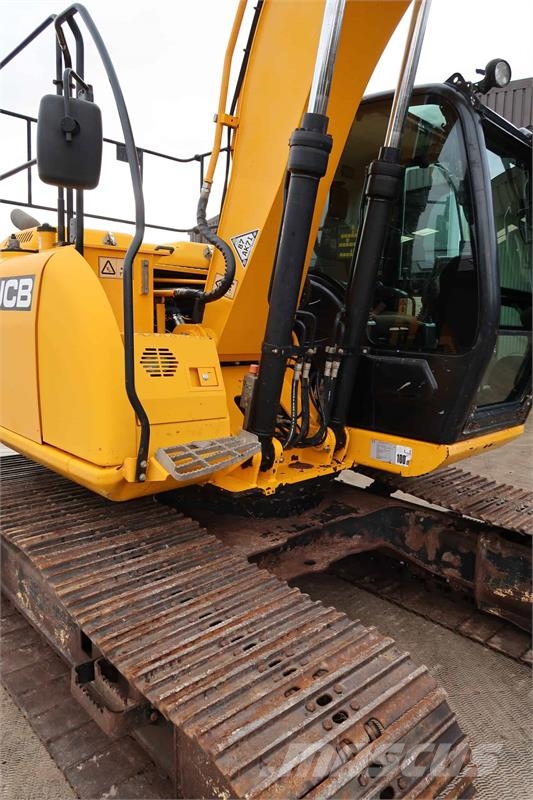 JCB JS 130LC Crawler excavators