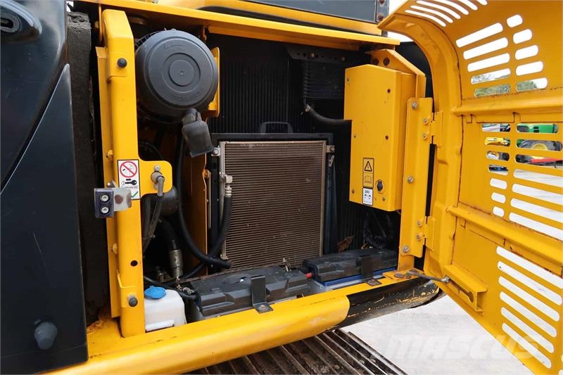 JCB JS 130LC Crawler excavators