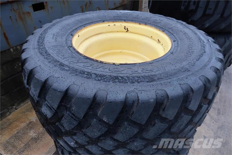John Deere  ملحقات أخرى للجرارات