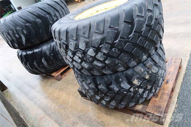 John Deere  ملحقات أخرى للجرارات