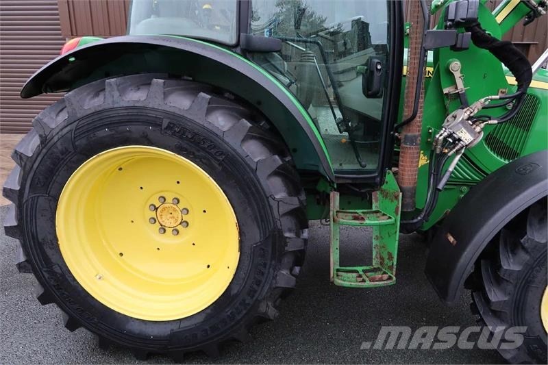 John Deere 5100R Traktori