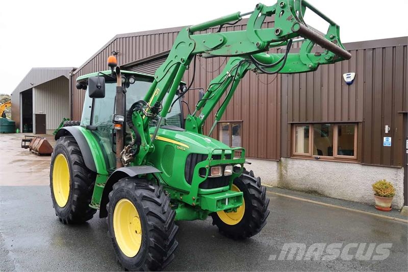 John Deere 5100R Traktori