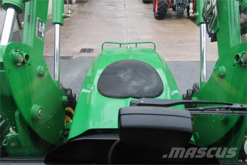 John Deere 5100R Traktori