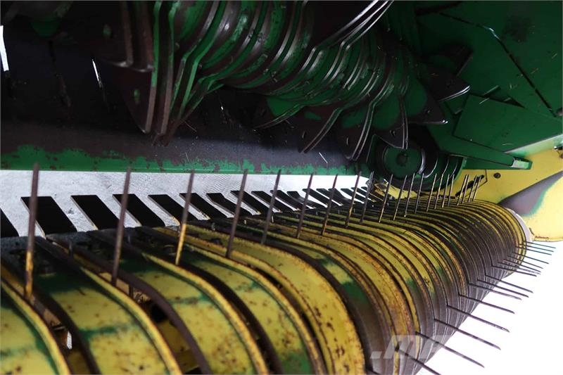 John Deere 575 Rundballepresser