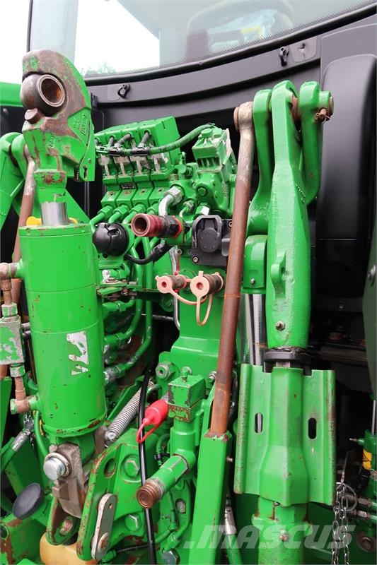 John Deere 6215R Tractores