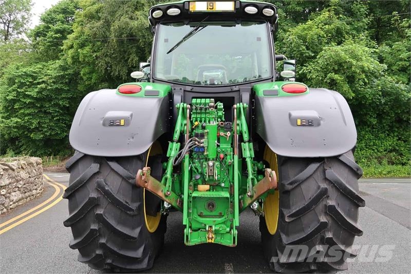 John Deere 6215R Tractores