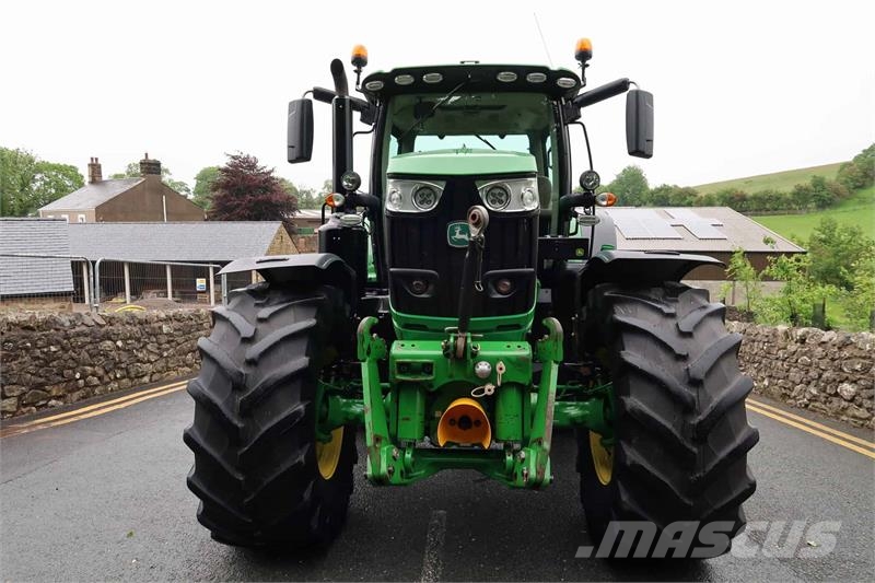 John Deere 6215R Tractores