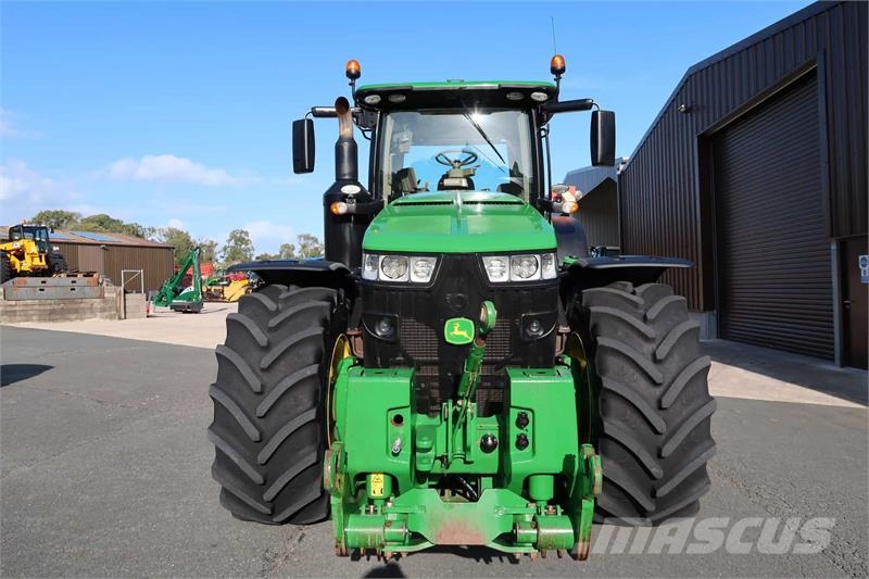 John Deere 8400R Traktorok