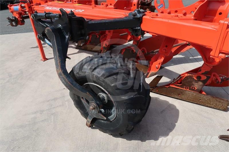 Kuhn Multi-Master 122 Apverčiamieji plūgai