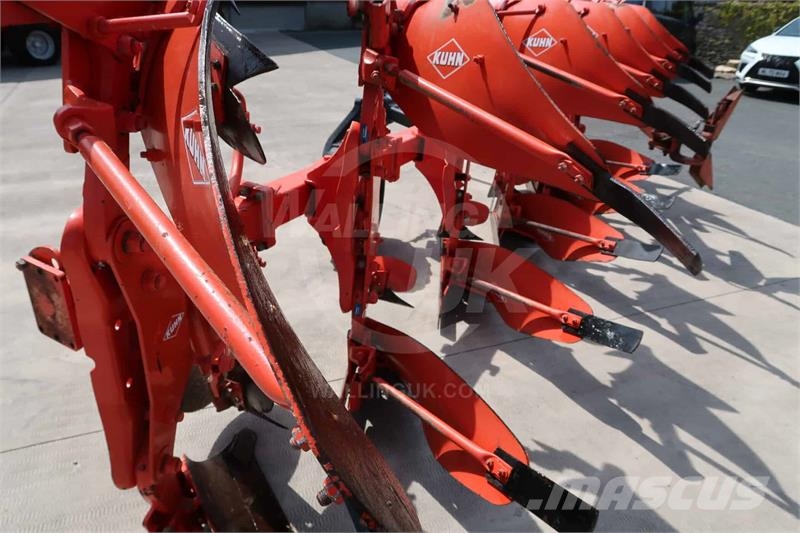Kuhn Multi-Master 122 Apverčiamieji plūgai