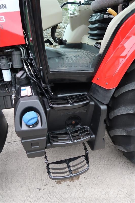 Massey Ferguson 5613 Tractores