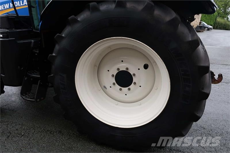 New Holland T7.210 Traktori