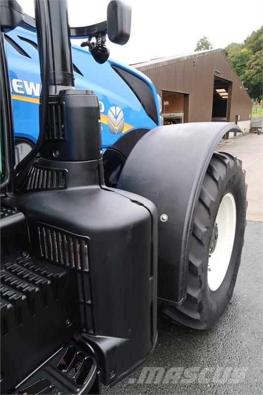 New Holland T7.210 Traktori