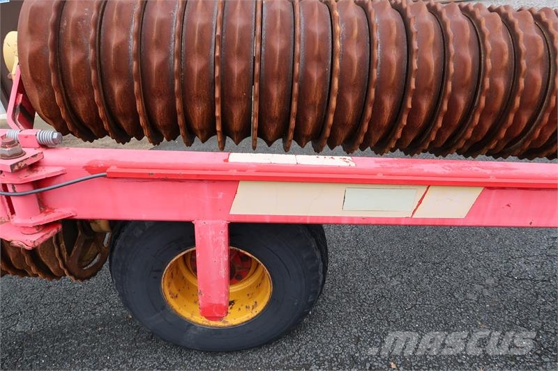 Väderstad ROLLEX RX 940 مداحل