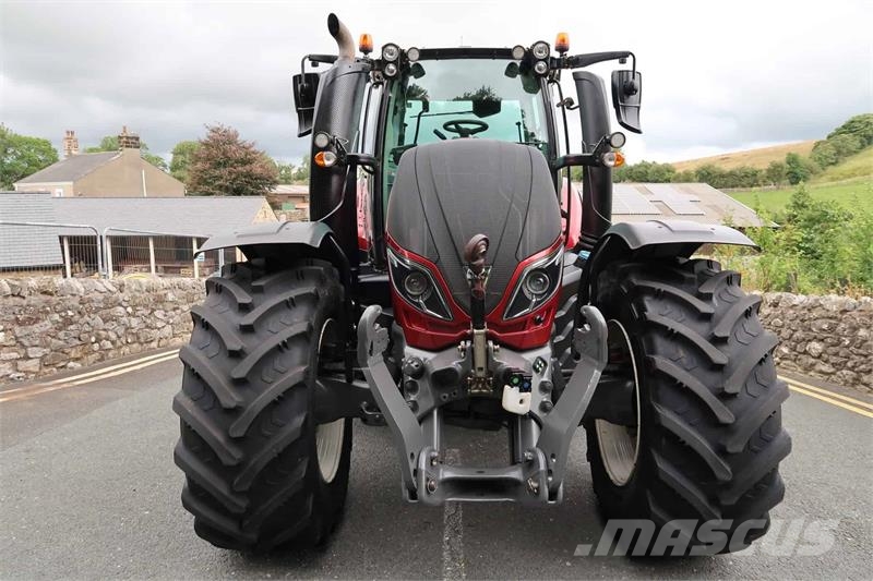 Valtra T254 Tractors
