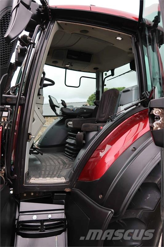 Valtra T254 Tractors
