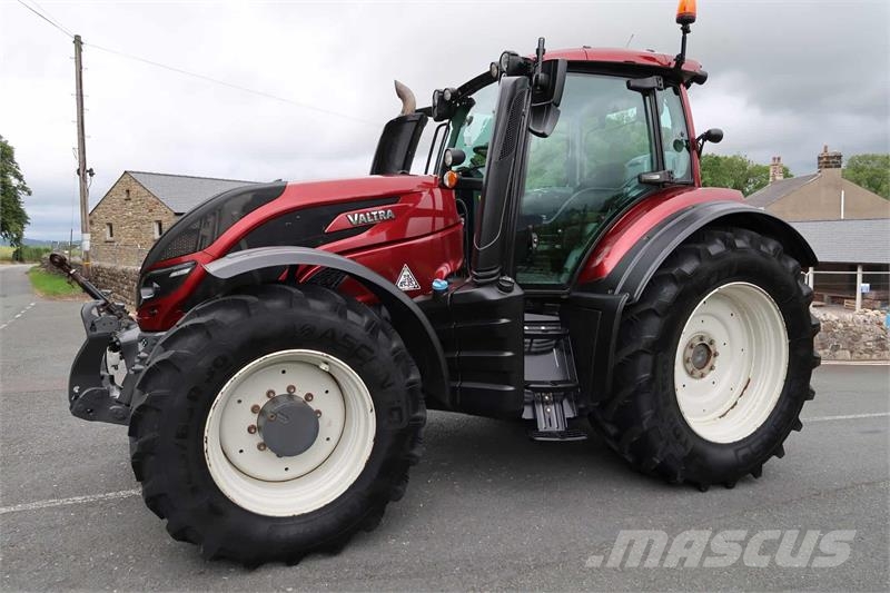 Valtra T254 Tractors