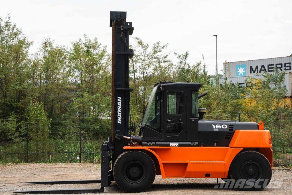Doosan D 160 S-5 - nur 4799 Betriebsstunden !! Dizelski viličari