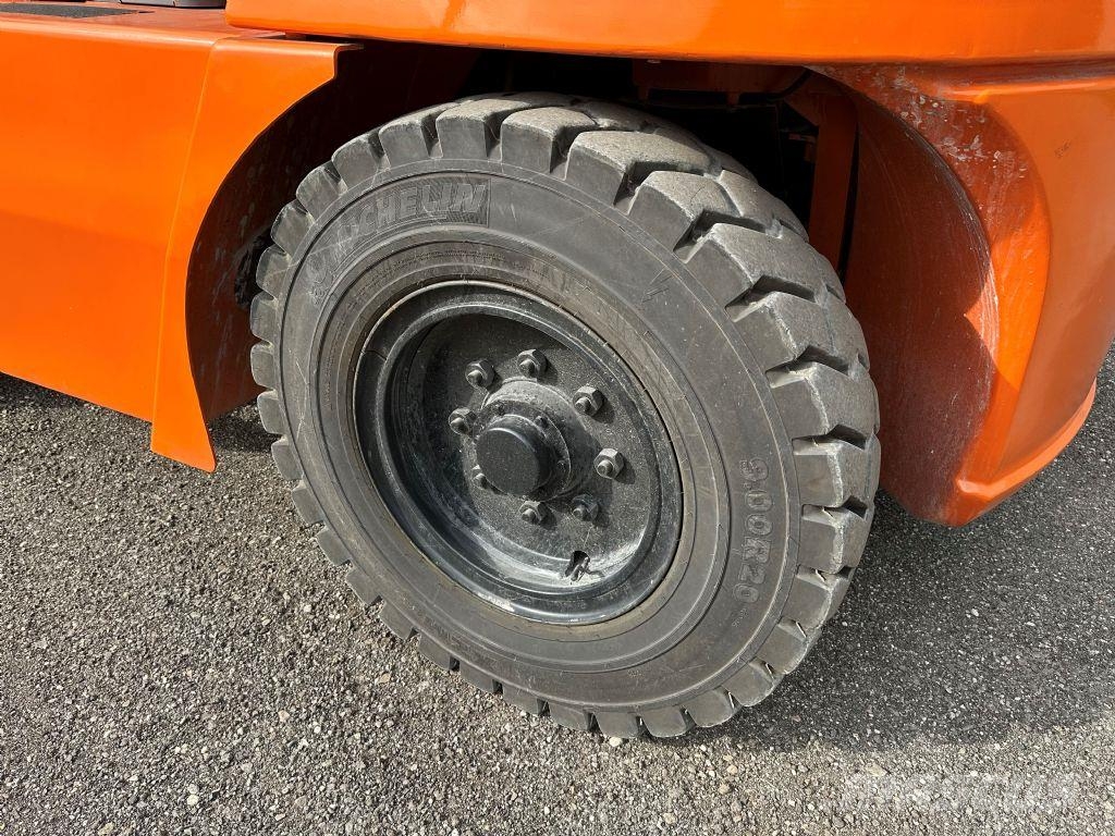 Doosan D 90-S-7 Wózki Diesla