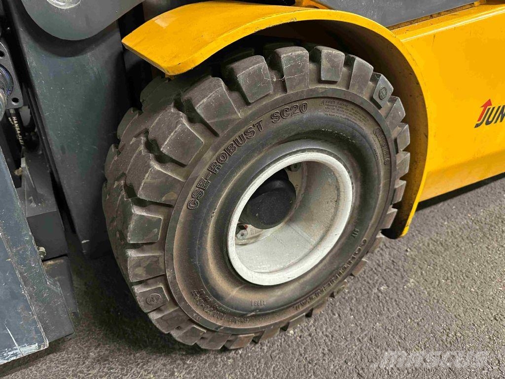 Jungheinrich EFG 110 - TRIPLEX 5,5 m Elektrische heftrucks