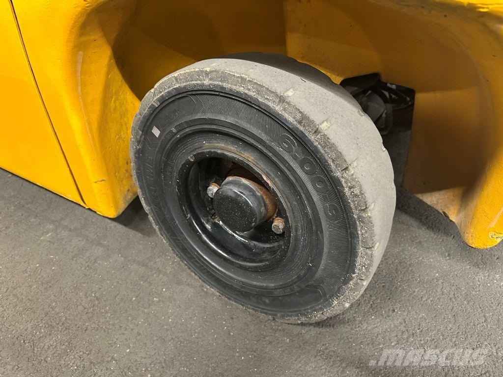 Jungheinrich TFG 425 - TRIPLEX 4,7 m LPG forklifts