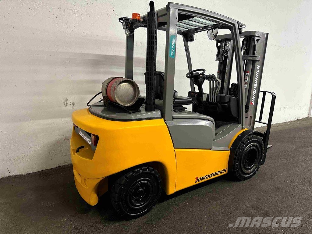 Jungheinrich TFG 430 - TRIPLEX 4,4 m Gaasitõstukid