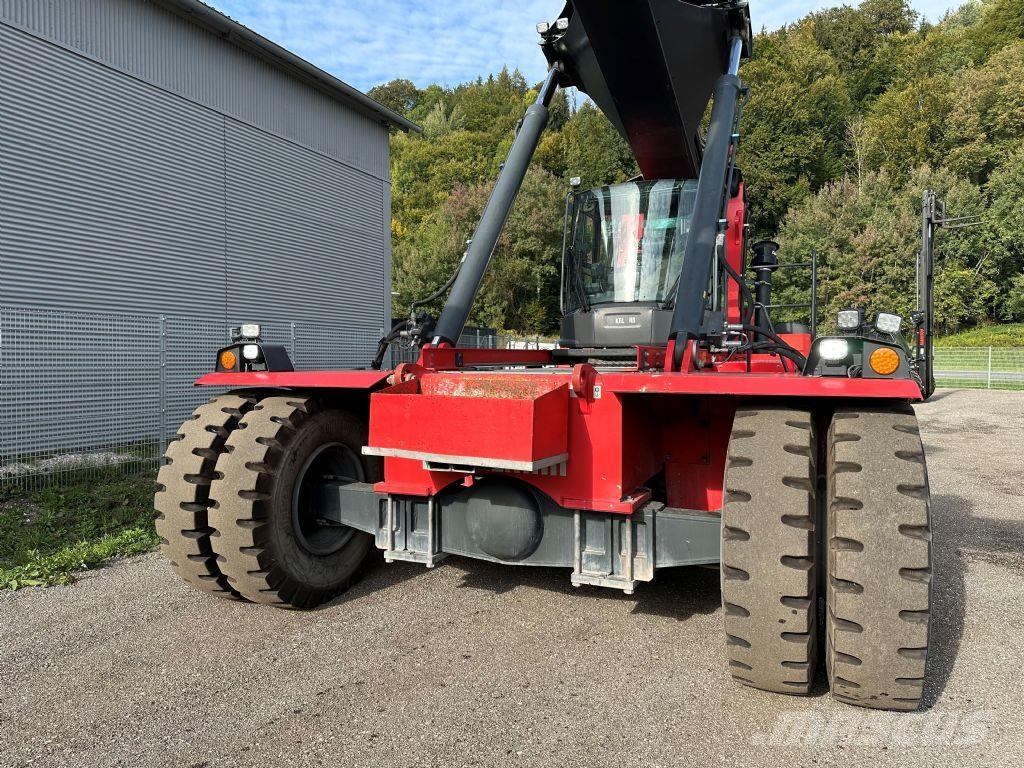 Kalmar DRG100-54S6 Reach-Stacker