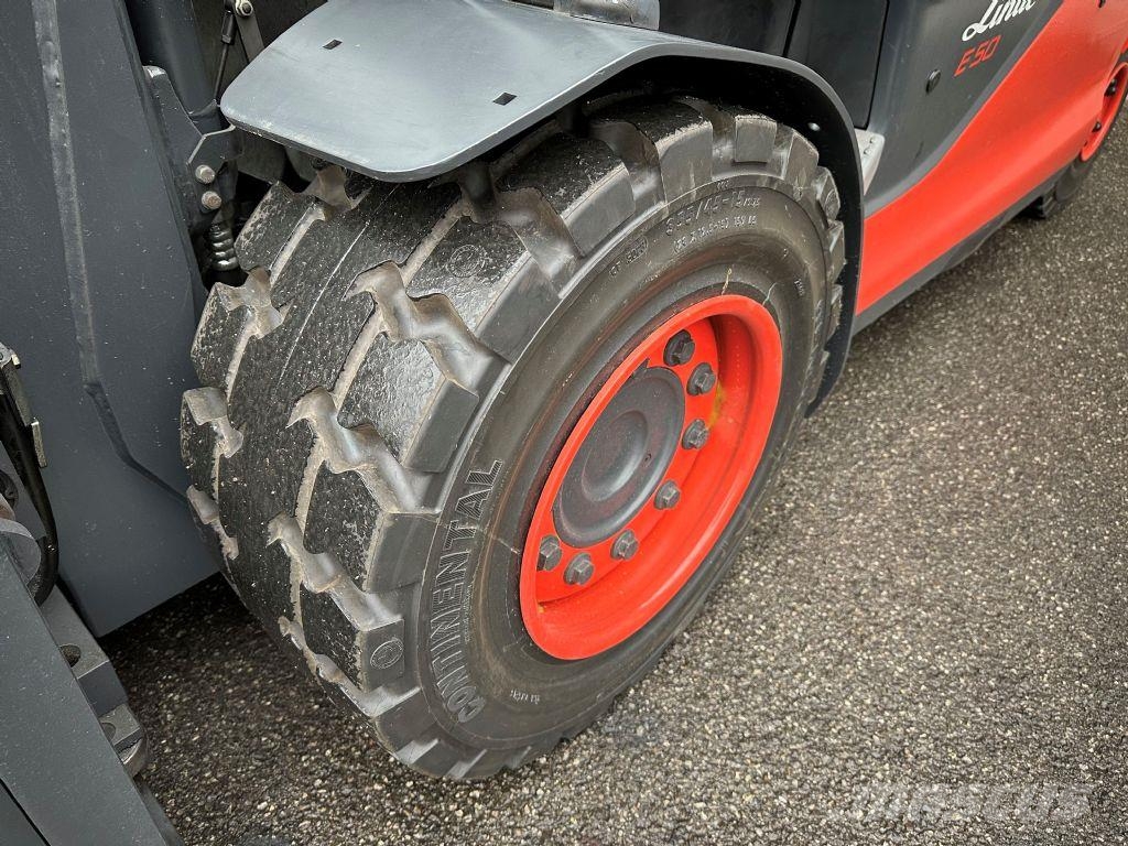 Linde E 50 HL-01 - CONTAINER - TRIPLEX !! Chariots élévateurs électriques