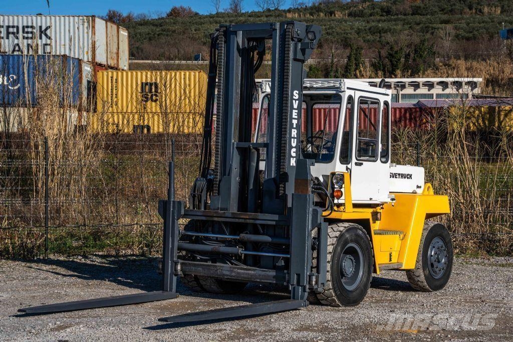 Svetruck 860/26 - TRIPLEX 5,5 m Dieselmotviktstruckar