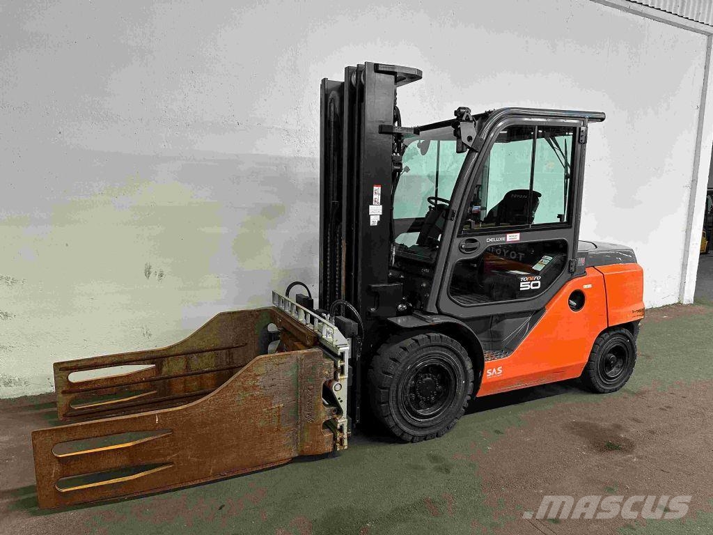 Toyota 40-8FD50N - TRIPLEX 5 m شاحنات الديزل