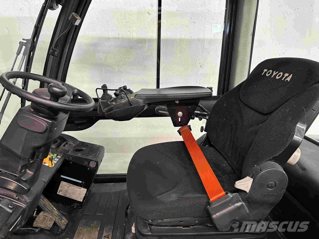 Toyota 40-8FD50N - TRIPLEX 5 m شاحنات الديزل