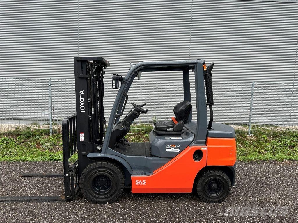 Toyota 52-8FDF25 - TRIPLEX - NEUWERTIG Dizelski viličarji