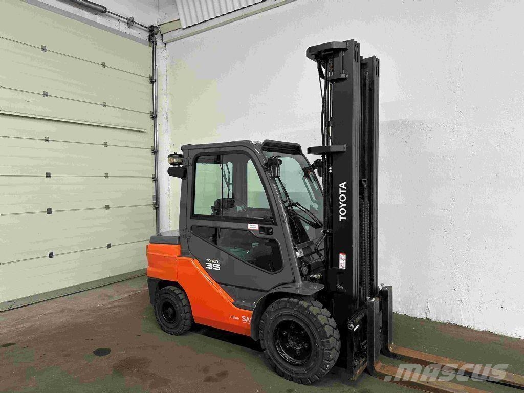 Toyota 52-8FDJF35 - TRIPLEX - NEUWERTIG شاحنات الديزل