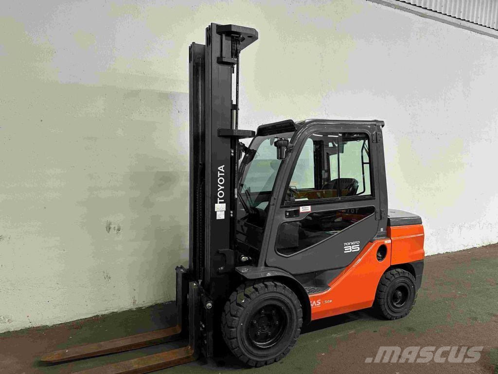 Toyota 52-8FDJF35 - TRIPLEX - NEUWERTIG شاحنات الديزل