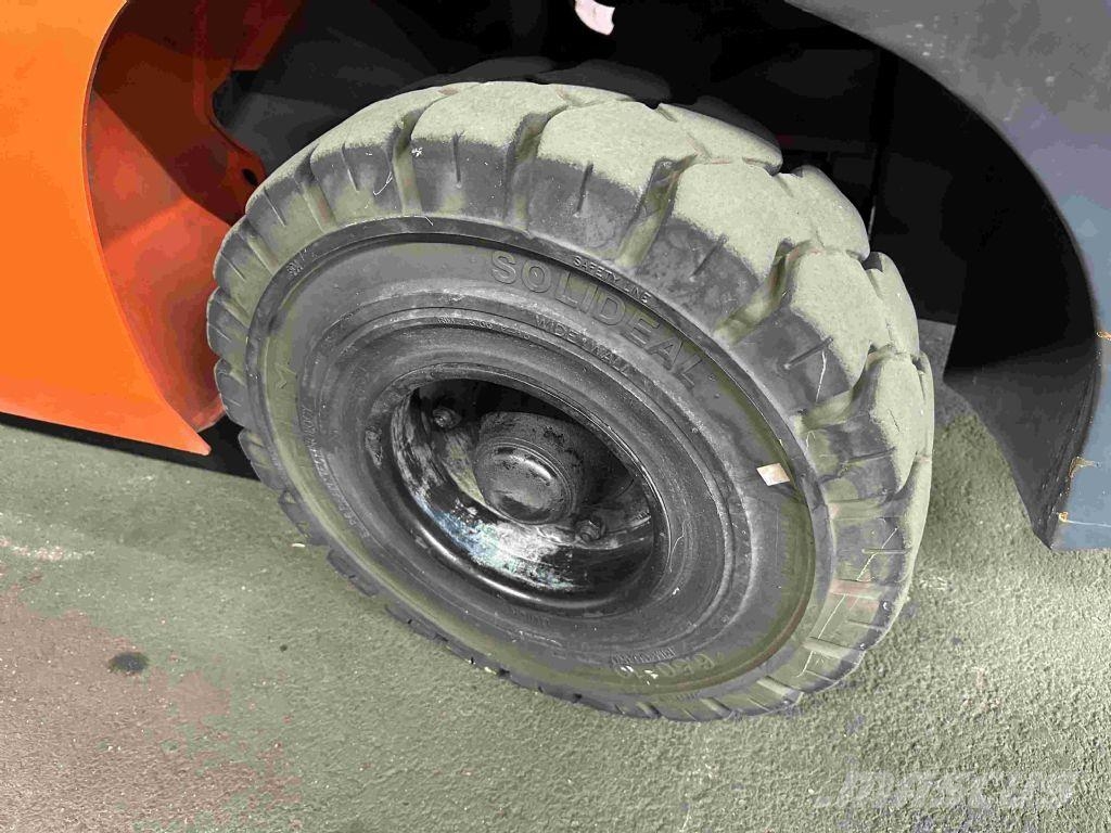 Toyota 52-8FDJF35 - TRIPLEX - NEUWERTIG شاحنات الديزل