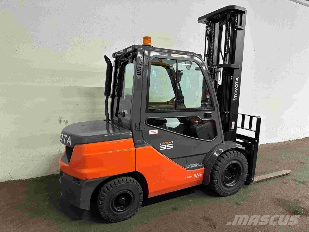 Toyota 52-8FDJF35 - TRIPLEX - NEUWERTIG !!! شاحنات الديزل