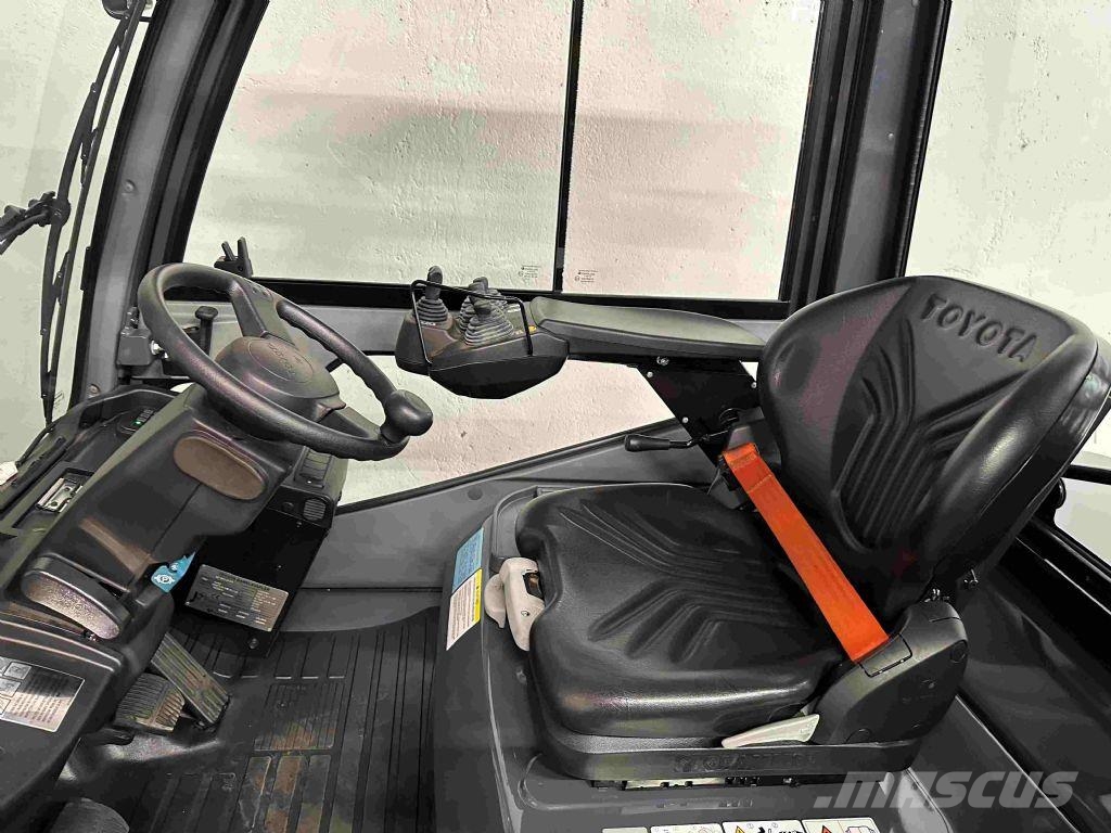 Toyota 52-8FDJF35 - TRIPLEX - NEUWERTIG !!! شاحنات الديزل