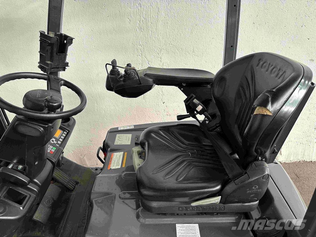 Toyota 8FBE15T - TRIPLEX 4,3 m Wózki elektryczne