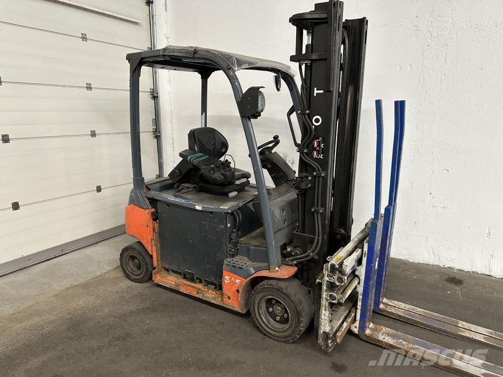Toyota 8FBM20T - SEITENSCHIEBER - KLAMMER Elektrische heftrucks