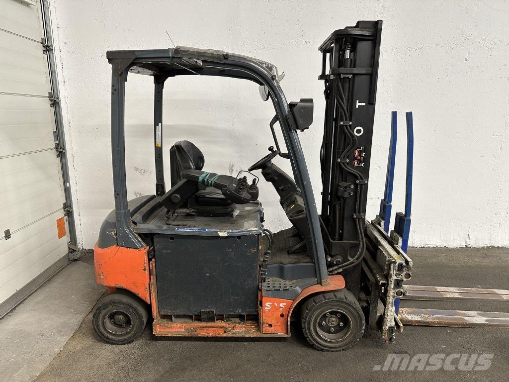 Toyota 8FBM20T - SEITENSCHIEBER - KLAMMER Elektrische heftrucks