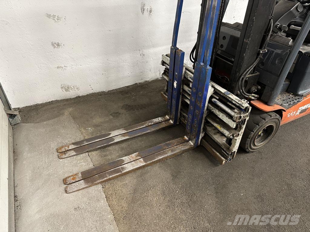 Toyota 8FBM20T - SEITENSCHIEBER - KLAMMER Elektrische heftrucks