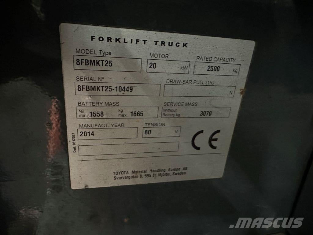 Toyota 8FBMKT25 شاحنات ذات رافعات شوكية تعمل بالكهرباء
