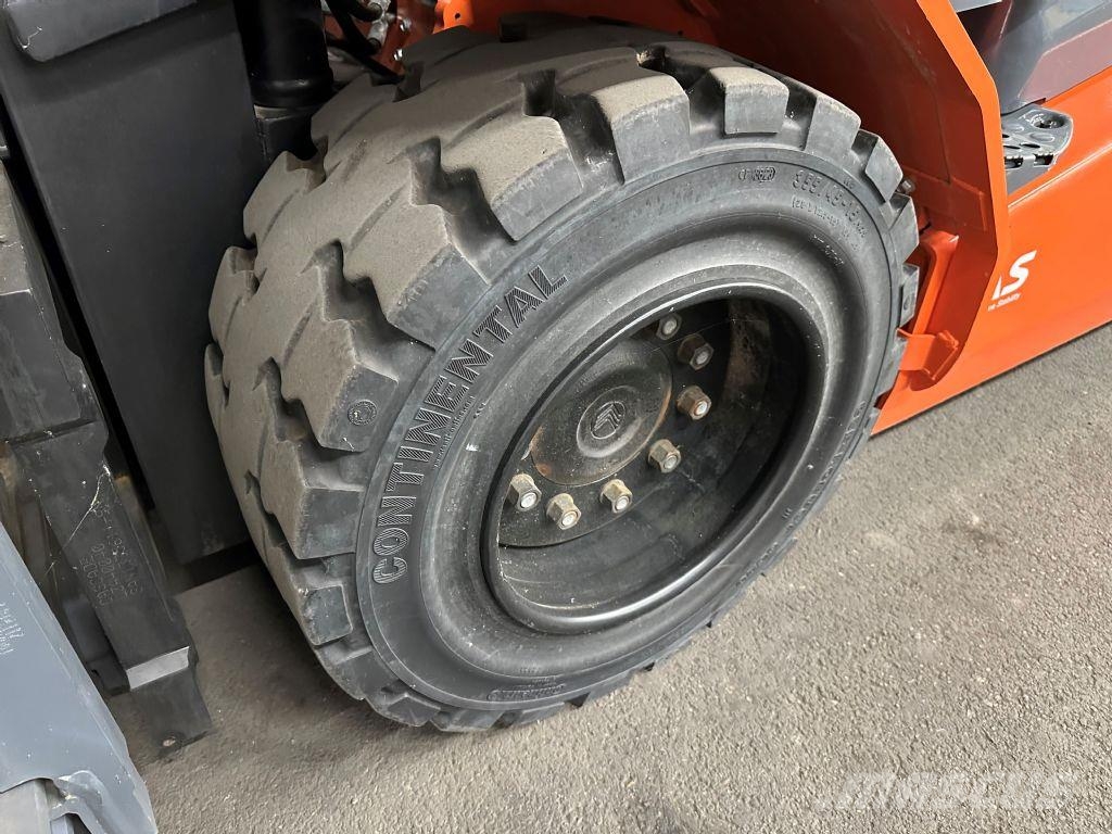 Toyota 8FBMT50 - TRIPLEX 6,5 m - NEUWERTIG !!! Empilhadores eléctricos