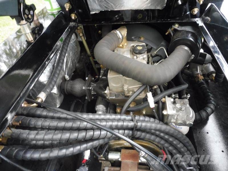 AGS Hofknecht HL 800 ( Hoflader ) mit Perkins Motor Liukuohjatut kuormaajat
