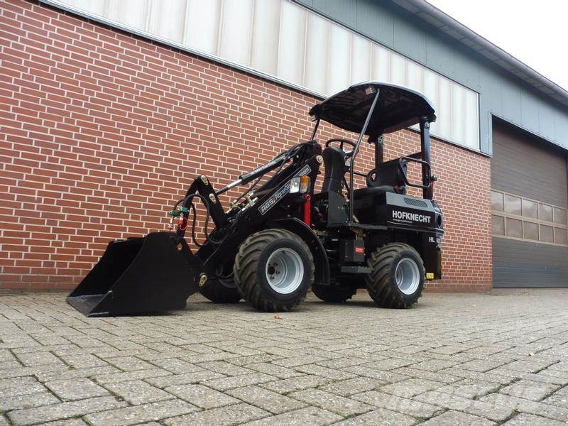 AGS Hofknecht HL 800 ( Hoflader ) mit Perkins Motor Liukuohjatut kuormaajat