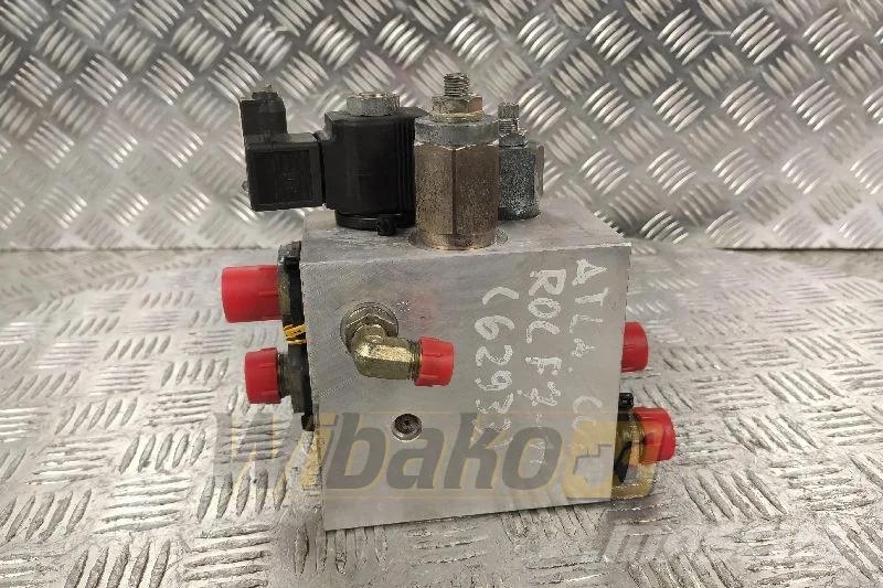 Atlas Copco ROC P7-11 Valve set / Ventilsatz / Zestaw zaworów 油圧機