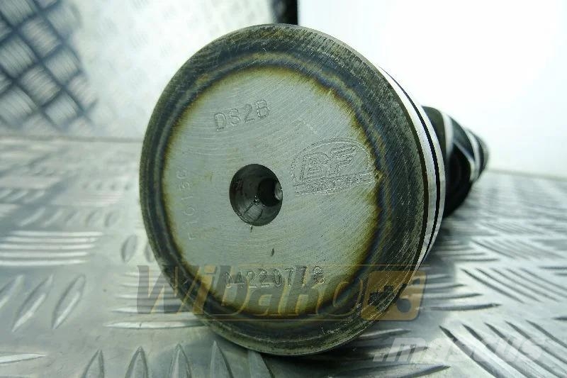 BF Original 20100510156 Camshaft / Nockenwelle / W Dzinēji