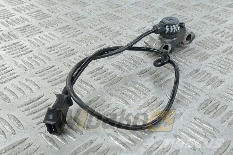 Bosch 0261210113 Speed sensor / Drehzahlsensor / Czujnik Mootorid