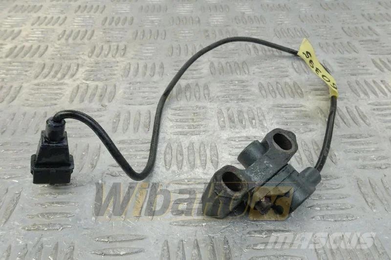Bosch 0261210113 Speed sensor / Drehzahlsensor / Czujnik Engines