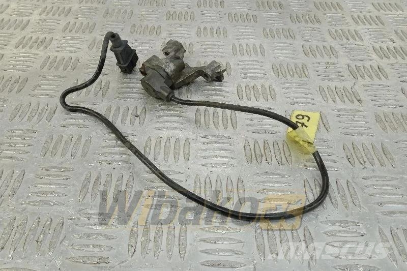 Bosch 0261210113 Speed sensor / Drehzahlsensor / Czujnik Motori